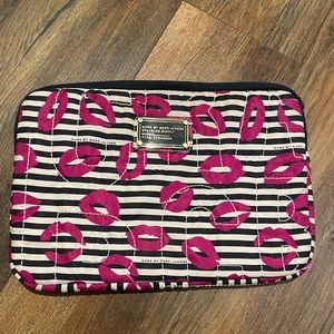 Marc by Marc Jacobs Navy & White Stripes + Lips IPad or Device Case